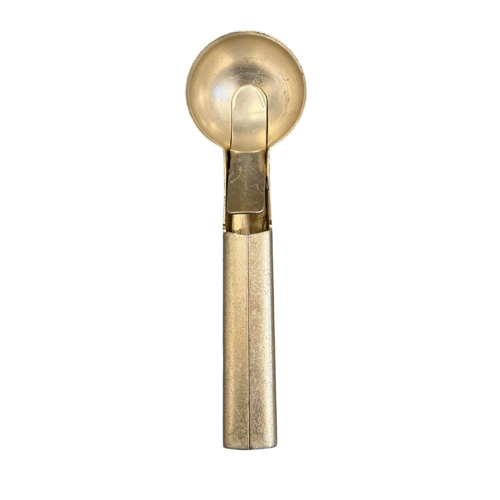 Vintage Aluminum Ice Cream Scoop Lever Action Made in USA‎ Pat No 2756698 Silver
